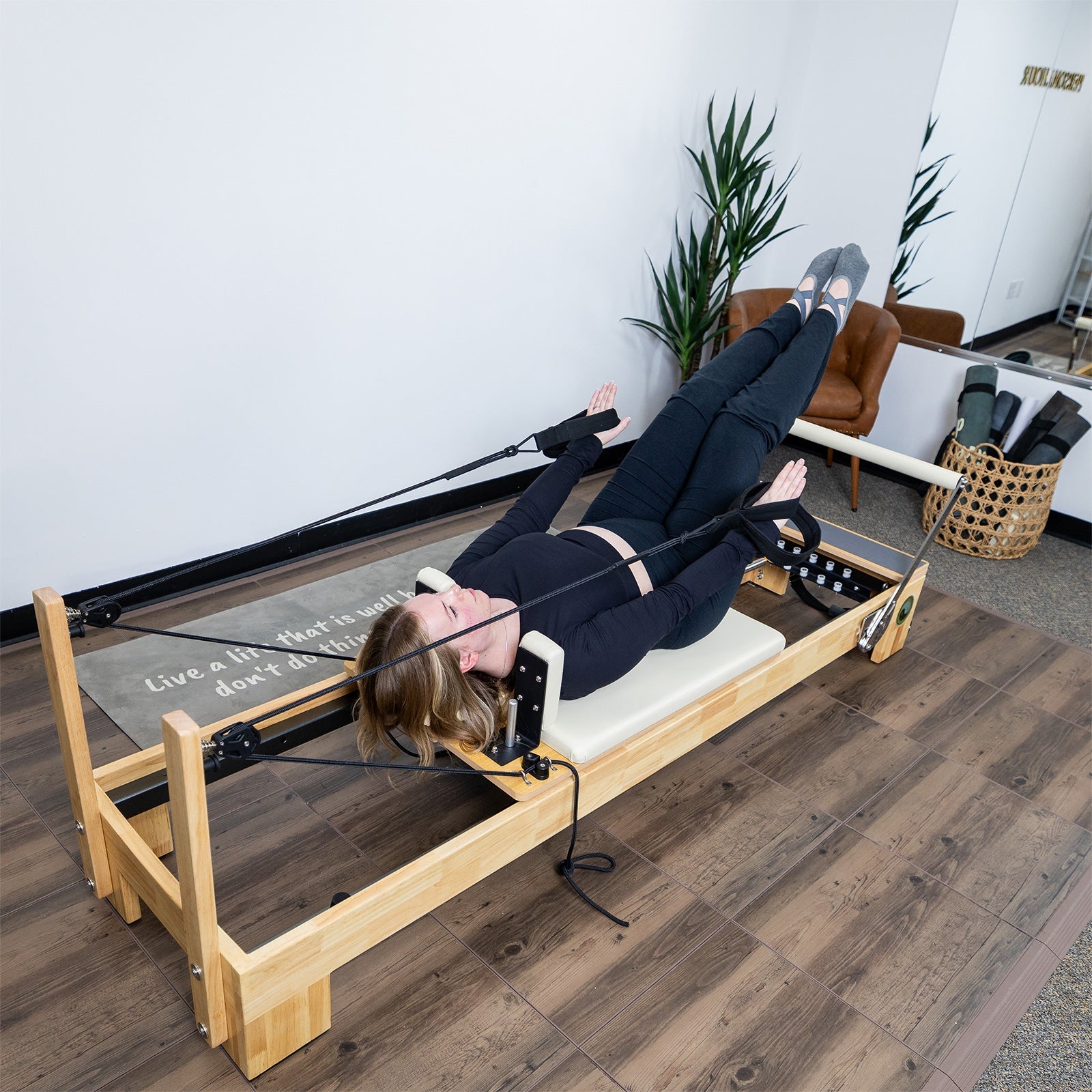 Nano Pro Lite Pilates Reformer - Pink